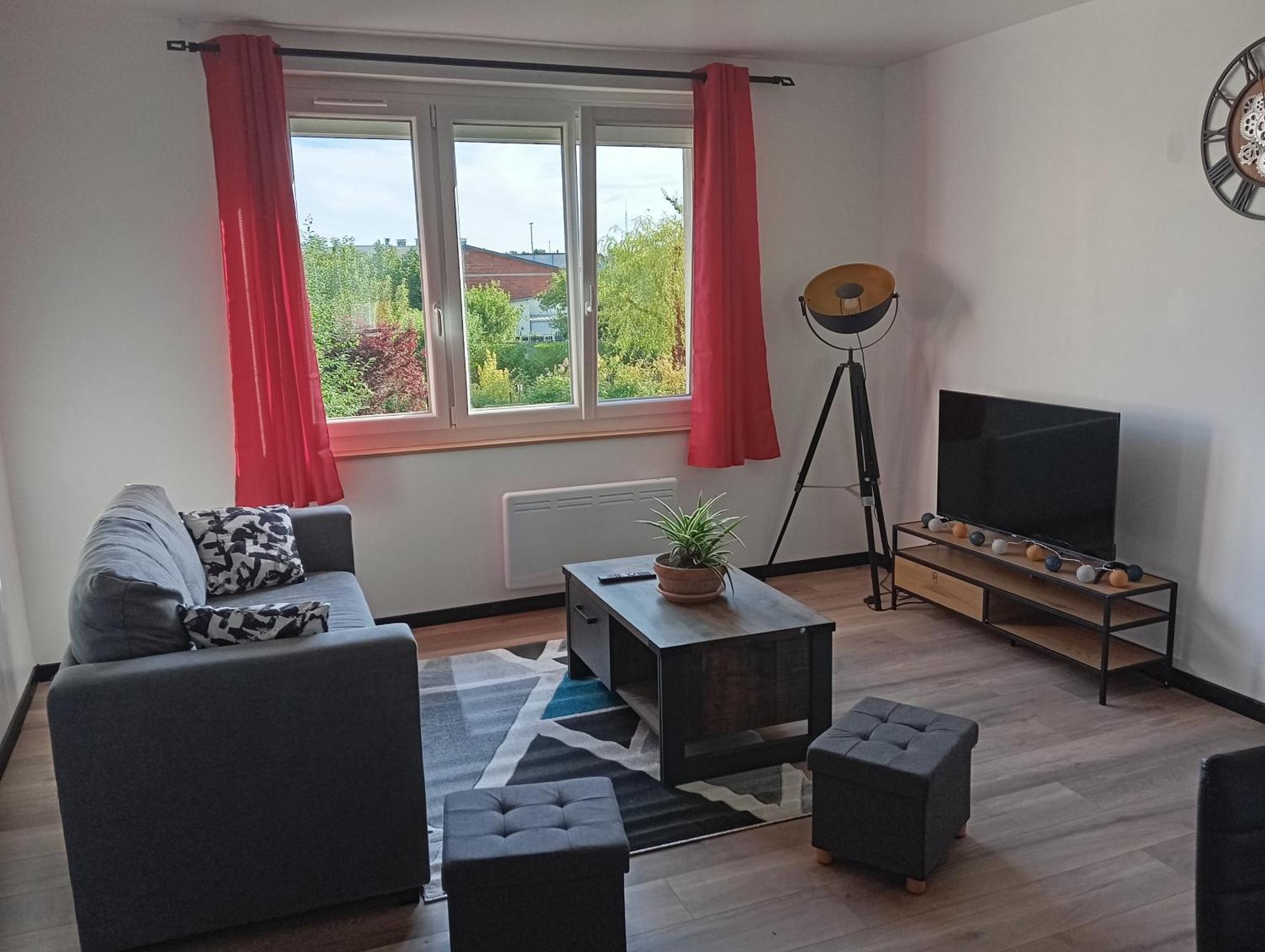 T3, 2 Chambres Avec Parking Prive Aurillac Exterior photo